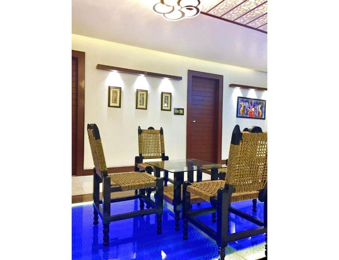 Hotel The Royal, Sehore Ngoại thất bức ảnh