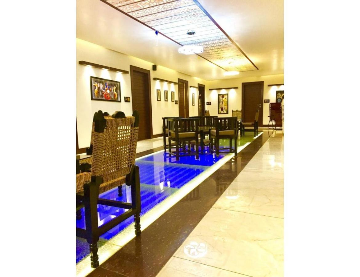 Hotel The Royal, Sehore Ngoại thất bức ảnh